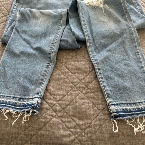 Old Navy Curvy Skinny Jeans. Size 12 - Picture 5 of 5